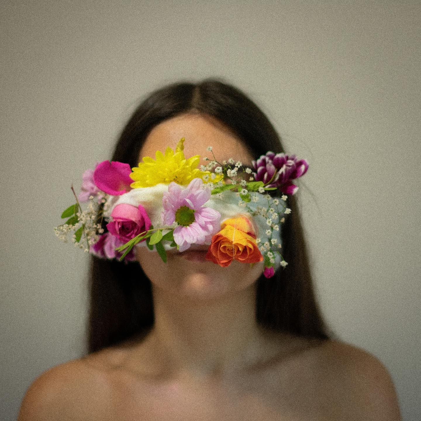girl-eye-flowers-3